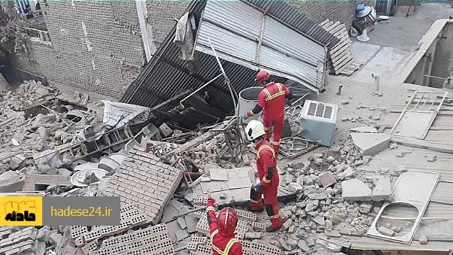 ریزش ساختمان دو طبقه قدیمی در محله شاد آباد، آسیب جانی در بر نداشت.