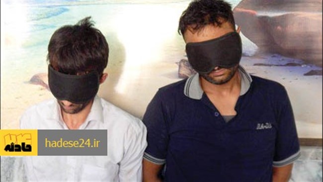 ۲ قاچاقچی مسافرنما در قزوین به همراه ۱۸ کیلوگرم مواد مخدر با هوشیاری ماموران پلیس شناسایی و دستگیر شدند.