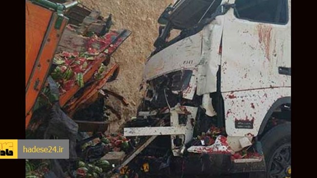 رئیس پلیس راه شمالی استان فارس ، گفت: بر اثر برخورد کامیون اسکانیا با ایسوزو در محور آباده -ایزدخواست، 2 تن جان باختند و 2 نفر نیز مجروح شدند.