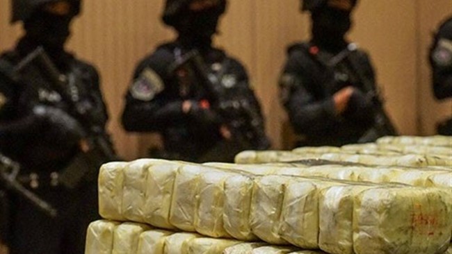 فرمانده پلیس فرودگاه‌های کشور از دستگیری اعضای باند ترانزیت مواد مخدر به سایر کشورها از طریق مرز هوایی خبر داد.