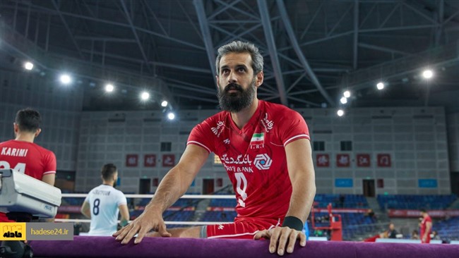 کاپیتان تیم ملی والیبال کشورمان با انتشار پیامی با مردم ایران ابراز همدردی کرد.