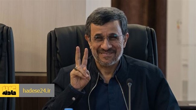 یک منبع آگاه در مجمع تشخیص مصلحت نظام، شایعه تعلیق عضویت محمود احمدی‌نژاد در این مجمع را تکذیب کرد.