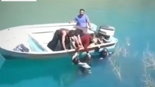 سه جوان صیاد اهل روستای کلاهی شهرستان میناب شب گذشته، بر اثر واژگونی قایق و غرق شدن در دریا جان خود را از دست دادند.