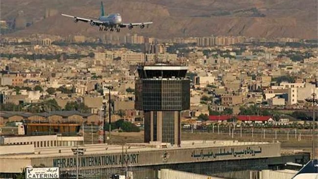 در پی معطلی حدود نیم ساعته مسافران پرواز ۲۱۷ بیرجند - تهران در فرودگاه مهرآباد که نتوانستند کابین را ترک کنند، مدیر روابط عمومی این شرکت هواپیمایی اعلام کرد: برخی مسائل مطرح شده از جمله خرابی اتوبوس و ... به عنوان دلیل بروز این مشکل صحت ندارد، اما از مردم به این دلیل عذرخواهی می‌کنیم.
