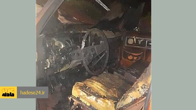 مسئول روابط عمومی سازمان آتش‌نشانی و خدمات ایمنی شهرداری نیشابور گفت: انفجار پاوربانک در داخل خودرو باعث آتش‌سوزی خودرو شد.
