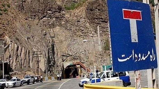فرمانده انتظامی کاشان از دستگیری سارق تابلو و علائم جاده ای این شهرستان در حین سرقت خبر داد.
