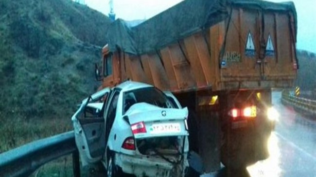 رئیس پلیس راهنمایی و رانندگی استان از وقوع یک سانحه رانندگی در ورودی شهر کرمانشاه خبر داد و گفت: در این حادثه راننده یک دستگاه کامیون به علت سرعت غیرمجاز جان خود را از دست داد.