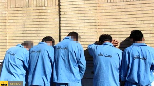 رییس دادگاه بخش کهریزک از توابع شهرستان ری گفت: پنج نفر به جرم سرقت از لوله‌های انتقال بنزین و گازوییل پالایشگاه تهران طی چند روز گذشته در این بخش دستگیر شدند.