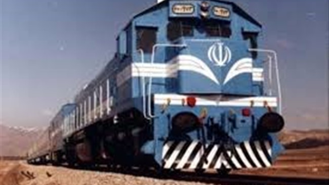 رئیس مرکز مدیریت حوادث و فوریت های پزشکی استان قزوین گفت: تصادف یک قطار با کامیون در حوالی نیروگاه شهید رجایی قزوین یک کشته و ۲ مصدوم به جا گذاشت.