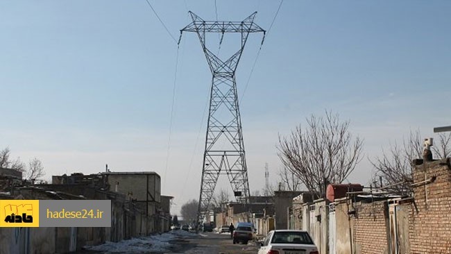 رییس پلیس پیشگیری پایتخت از دستگیری دو سارقان که با سوء استفاده از قطع برق اقدام به سرقت کابل‌های برق کرده بودند، خبر داد.