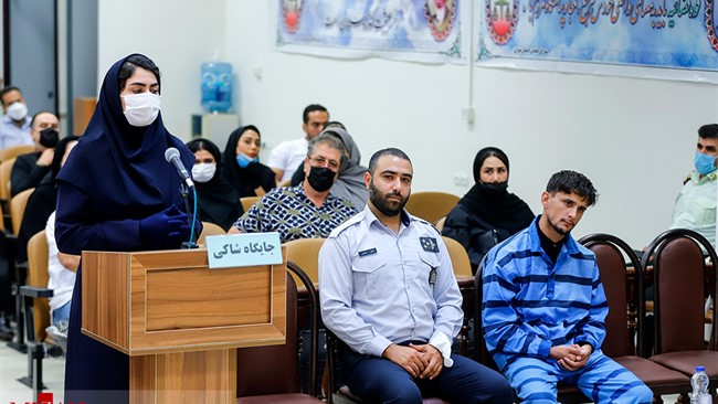 جلسه دادگاه متهم خفت‌گیر مسلح پایتخت به ریاست قاضی صلواتی در شعبه ۱۵ دادگاه انقلاب اسلامی برگزار شد.