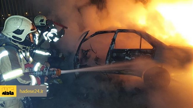 خودروی بازپرس ویژه قتل در تونل رسالت تهران به دلیل نقض فنی دچار آتش‌سوزی شد.