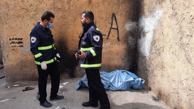 سخنگوی سازمان آتش‌نشانی و خدمات ایمنی شهر تهران از انفجار و تخریب یک منزل مسکونی دو طبقه قدیمی در خیابان ری خبر داد و گفت که ۹ تن در این حادثه مصدوم شده و یک تن جان خود را از دست داده است.