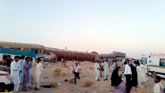 استاندار سیستان و بلوچستان در جلسه هماهنگی پیرامون احداث مجتمع رفاهی و خدماتی راه آهن زاهدان با بیان اینکه این طرح توسط بخش خصوصی اجرا می شود؛ پیش بینی طرح جامع و کامل این طرح را با ارایه کلیه امکانات خدماتی‌ خواستار شد.