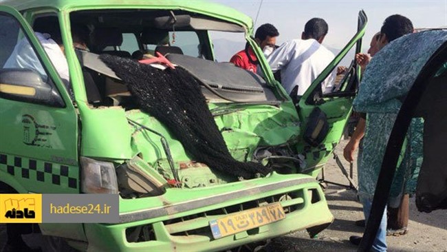 رئیس مرکز مدیریت حوادث و فوریت‌های پزشکی استان هرمزگان از مصدومیت ۱۴ تن که شامل ۱۱ دانش‌آموز و سه راننده خودروی سرویس مدرسه بودند، در استان هرمزگان خبر داد.