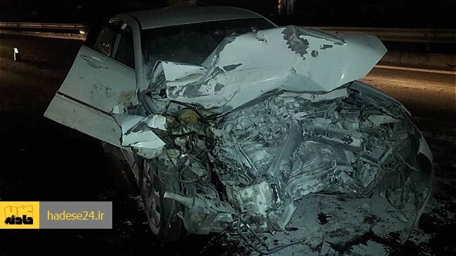 برخورد شدید خودرو سواری با کامیون تریلی در بزرگراه شهید لشگری موجب مرگ آنی راننده خودرو سواری شد.
