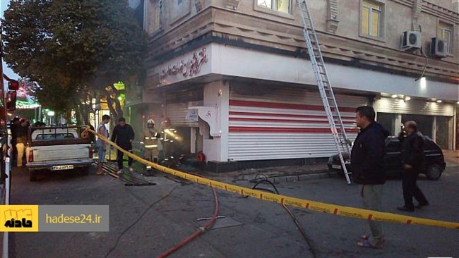 آتش سوزی دفتر پیشخوان دولت در شهرک ولیعصر(عج)، خسارت مالی زیادی بر جای گذاشت.