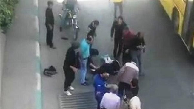 پسری از طبقه هجدهم برجی در غرب تهران به پایین سقوط کرد و پدر وی با دستور قاضی جنایی بازداشت شد.