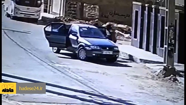 معاونت اجتماعی فرماندهی انتظامی خوزستان در خصوص کلیپ منتشر شده در فضای مجازی مبنی بر ربودن یک زن توسط سرنشینان یک خودرو در اهواز توضیحاتی ارائه کرد.