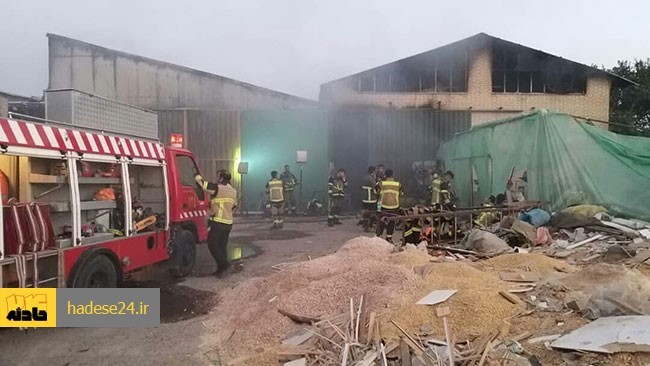 آتش سوزی یک کارگاه مصنوعات چوبی در قزوین پس از ۶ ساعت با تلاش آتش نشانان مهار شد.