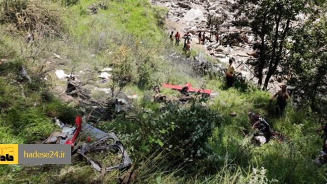 ماموران پلیس مرزی هند و تبت در حین انجام عملیات امدادی، شاهد سقوط یک بالگرد در منطقه اترکاشی هند بوده‌اند.