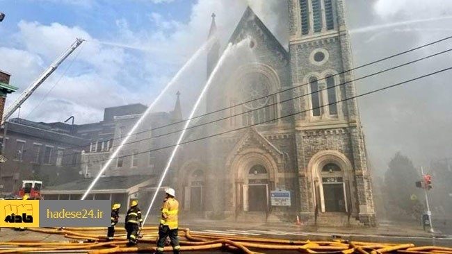 کلیسای «گریتر بابل» فیلادلفیا آمریکا با قدمت ۱۱۵ ساله بامداد چهارشنبه دچار حریق شد که به دنبال گسترده بودن سطح آتش سوزی، هر لحظه احتمال فروریختن این کلیسا وجود دارد.