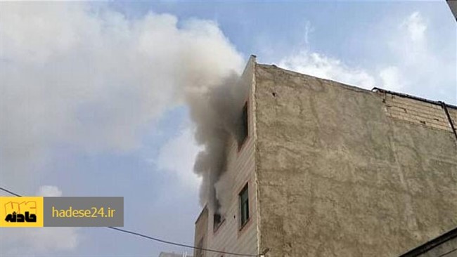 آتش سوزی یک منزل مسکونی در ساختمان سه طبقه واقع در تهرانپارس با تلاش آتش نشانان دو ایستگاه، به خیر گذشت.