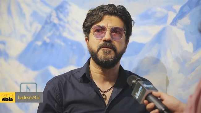 رئیس پلیس اماکن تهران بزرگ از دستگیری سامان خواننده معروف لس‌آنجلسی هنگام اجرای کنسرت در شمال تهران خبر داد.