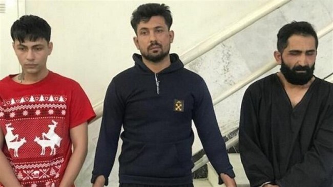 رئیس پلیس آگاهی البرز اعلام کرد سه نفر از اعضای باند سرقت به عنف به همت ماموران انتظامی این استان شناسایی و دستگیر شدند.