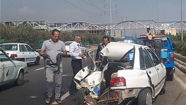 سخنگوی اورژانس کشور از کشته شدن ۸ نفر از سرنشنیان یک خودروی پراید در یک حادثه تصادف در محور بافق_زرند خبر داد.