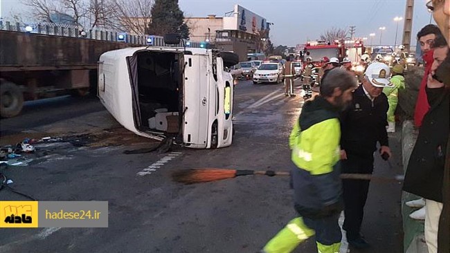 تبریز- واژگونی یک دستگاه مینی بوس در محور آذرشهر- تبریز باعث مجروح شدن شش نفر شد.
