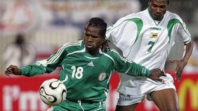 هافبک اسبق تیم ملی نیجریه امروز (دوشنبه) در ایالت نفت‌خیز دلتا در کشورش ربوده شد.