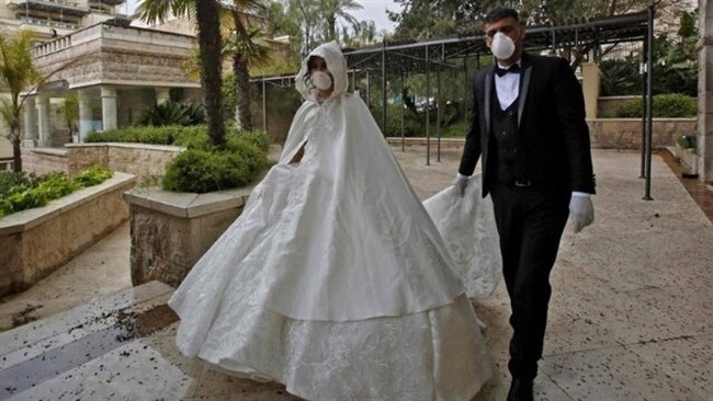 بسیاری از تازه عروس و دامادها برای ثبت ازدواج خود تاریخ ۹۹/۹/۹ را در شرایط کرونایی انتخاب کردند.