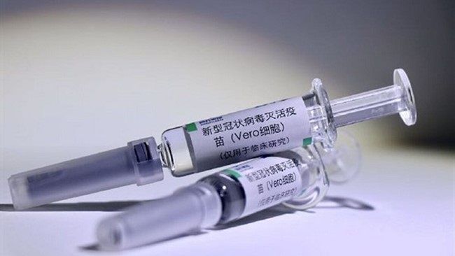 رسانه های چین روز شنبه از موفقیت آمیز بودن واکسن تولیدی این کشور خبر دادند و اعلام کردند که رییس شرکت داروسازی سینوفارم گفت که هیچ یک از افرادی که تاکنون واکسن کووید ۱۹ ساخت این شرکت را دریافت و به خارج سفر کرده اند، به ویروس کرونا مبتلا نشده اند.