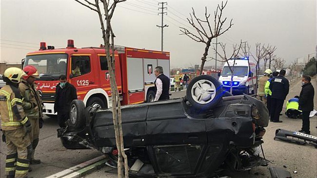 یک دستگاه خودرو سواری به هنگام حرکت در شهرک سوهانک از ارتفاع سه متری به پایین سقوط کرد که باعث مرگ آنی راننده خودرو شد.