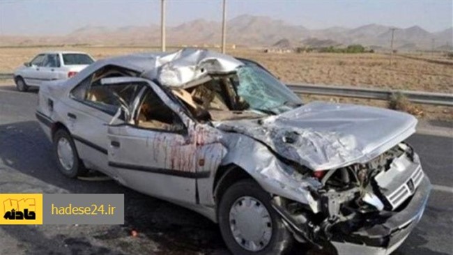 رئیس پلیس راه جنوب استان کرمان گفت: برخورد یک دستگاه سواری پژو پارس با کامیون در  محور بلوک  جان ۲ جوان ۱۹ ساله را گرفت.