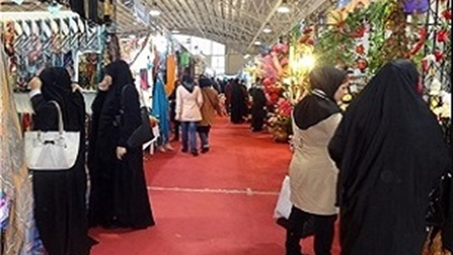 سخنگوی ستاد تنظیم بازار گفت: همه نمایشگاه های بهاره که قرار بود به مناسبت عید نوروز برگزار شود به دلیل شیوع بیماری کرونا لغو شده است.
