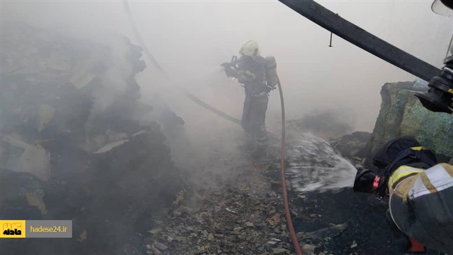 سخنگوی سازمان آتش نشانی و خدمات ایمنی شهرداری تهران از وقوع حریق در سوله مصنوعات چوبی خبر داد.