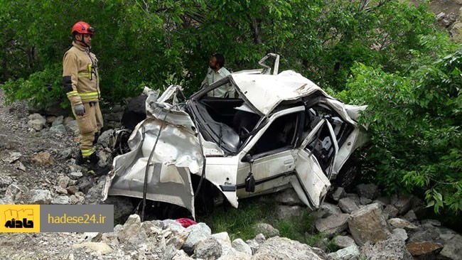 ملکی درباره حادثه سقوط یک دستگاه خودرو سواری در دره و جان باختن سه تن توضیحاتی داد.