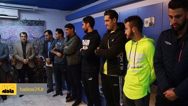 تمرین نوبت صبح تیم فوتبال استقلال با محوریت برنامه‌های بدنسازی و با رعایت اصول بهداشتی برگزار شد.