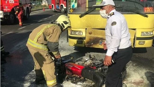 سخنگوی سازمان آتش نشانی تهران، از تصادف شدید در بزرگراه آزادگان نرسیده به پل شهید کاظمی و سوختگی ۳ نوجوان در پی این حادثه خبر داد.