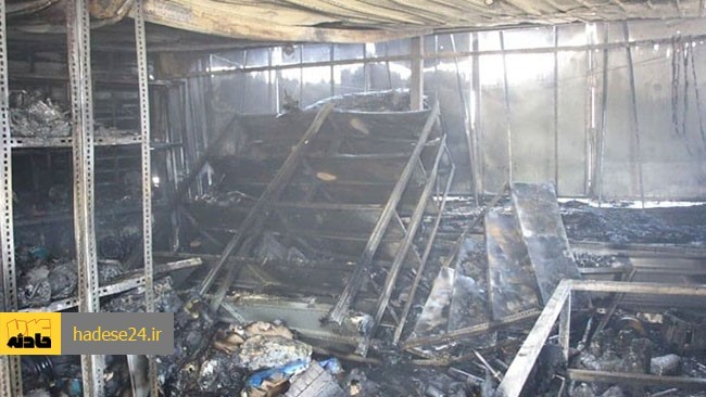 سخنگوی سازمان آتش نشانی و خدمات ایمنی شهرداری اصفهان گفت: پسر ۲۳ ساله در حادثه آتش سوزی منزل مسکونی تغییر کاربری داده شده دچار سوختگی شد.