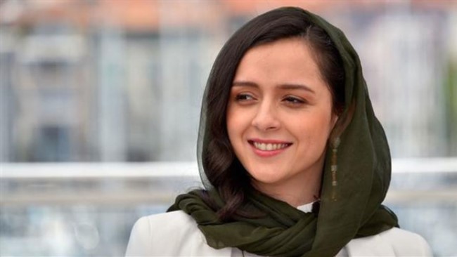 ترانه علیدوستی بازیگر سینما به دلیل شکایت نیروی انتظامی به ۵ ماه حبس تعزیری محکوم شد.