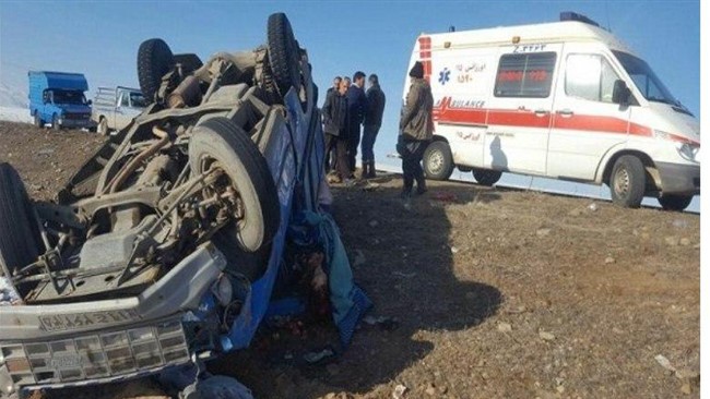 روز گذشته یک دستگاه خودرو نیسان حامل ۶۷ تبعه افغانی در محور شهرستان بوانات استان فارس واژگون شد.