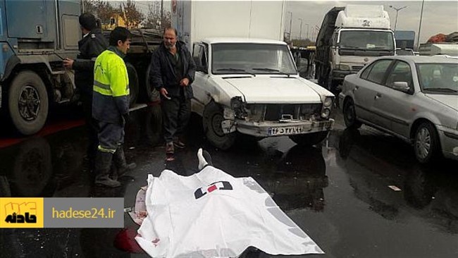 رییس اداره تصادفات پلیس راهنمایی و رانندگی تهران بزرگ از تصادف مرگبار سواری ال۹۰ با کارگران شهرداری در پل سیدخندان خبر داد.