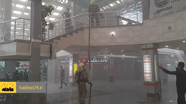 سخنگوی سازمان آتش نشانی و خدمات ایمنی شهرداری تهران از وقوع حریق جزئی در یک مجتمع تجاری در خیابان خیام خبر داد.