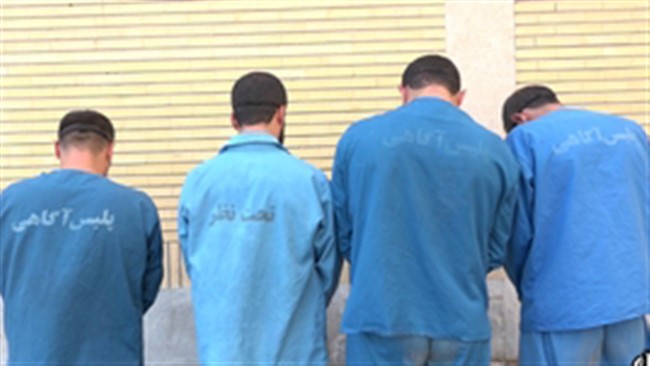 باند سارقان ارز درعملیات پلیس آگاهی قم دستگیر شدند .