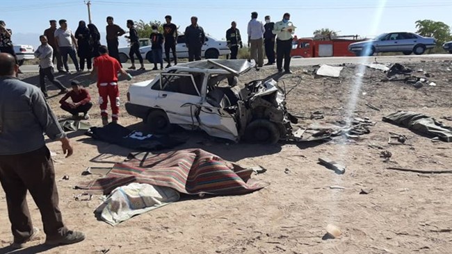 سخنگوی اورژانس آذربایجان‌شرقی گفت: بر اثر سانحه رانندگی در محور بستان آباد - سراب سه نفر جان خود را از دست دادند و ۲ نفر دیگر مصدوم شدند.