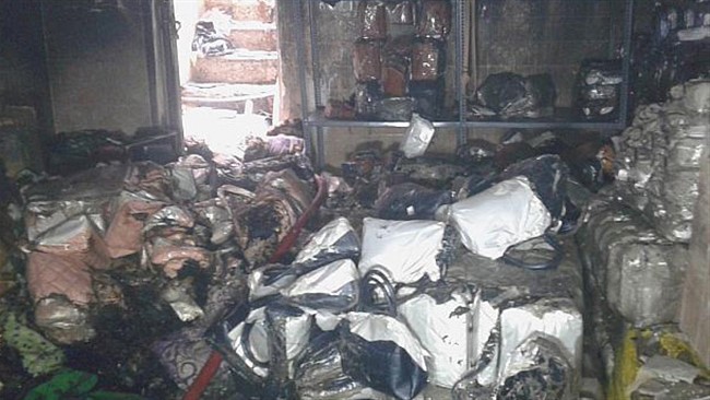 انفجار و آتش سوزی یک کارگاه تولیدی کیف واقع در شهر ری خسارت مالی بر جای گذاشت.