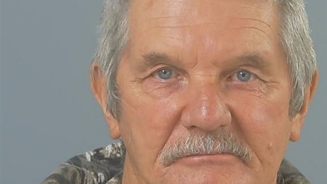مرد ۶۲ ساله به جرم تجاوز به دختری ۳ ساله در یک جزیره بازداشت و دادگاهی شد.